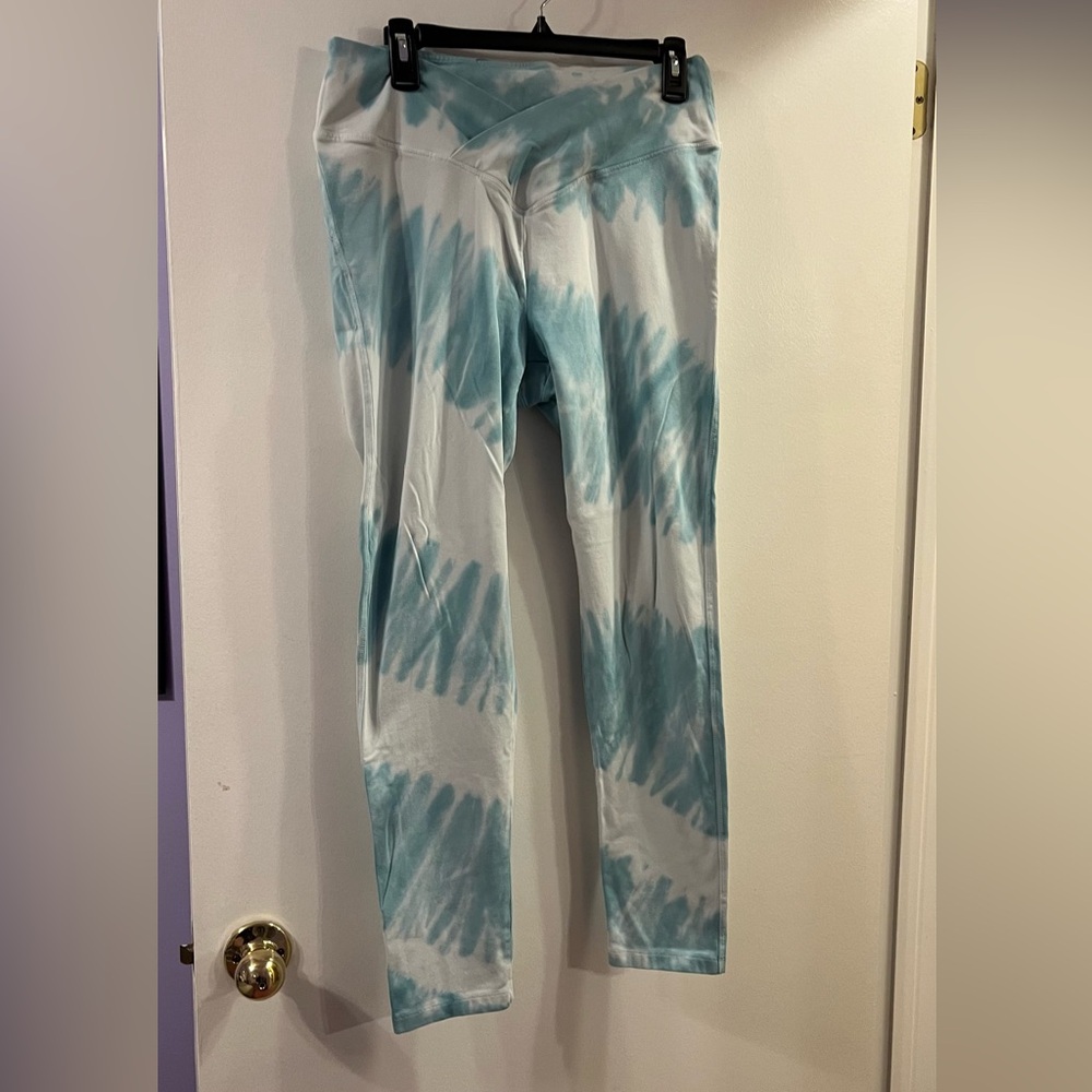 PINK Victoria’s Secret tie dye leggings.   Size XL. EUC.